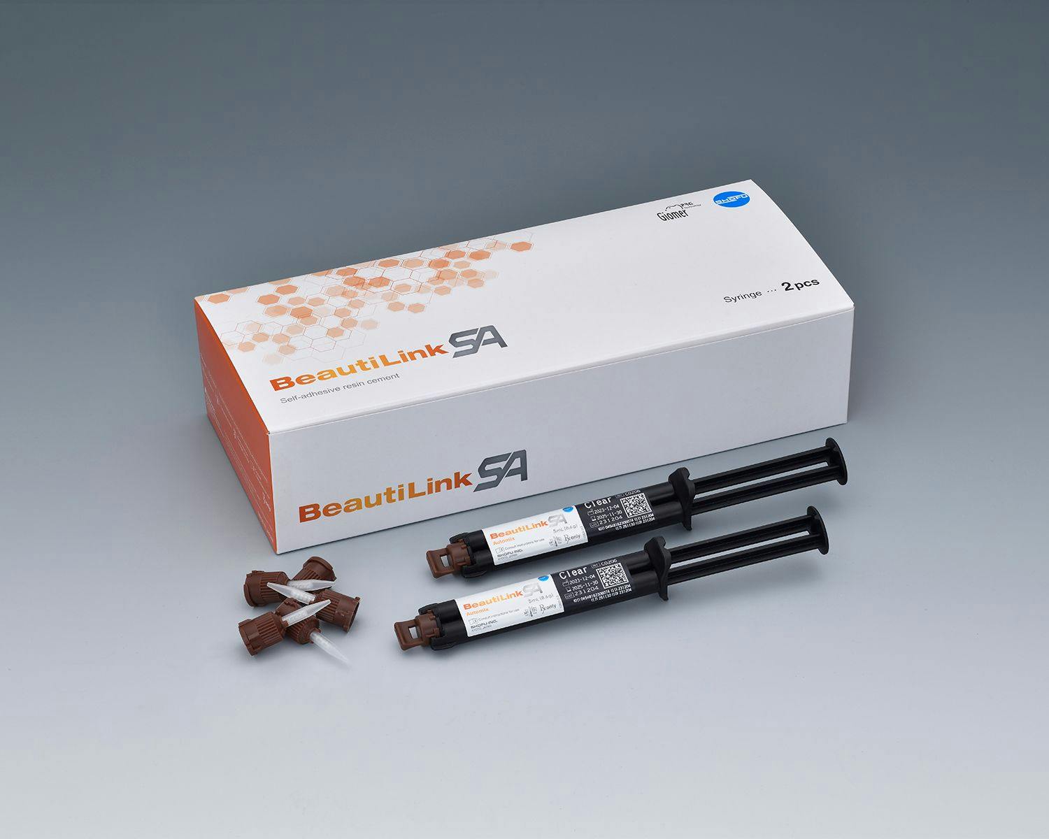 BeautiLink SA is available in 2 packaging options including the two 8.6g syringes with 20 mixing tips. | Image Credit: © Shofu Dental Corp.