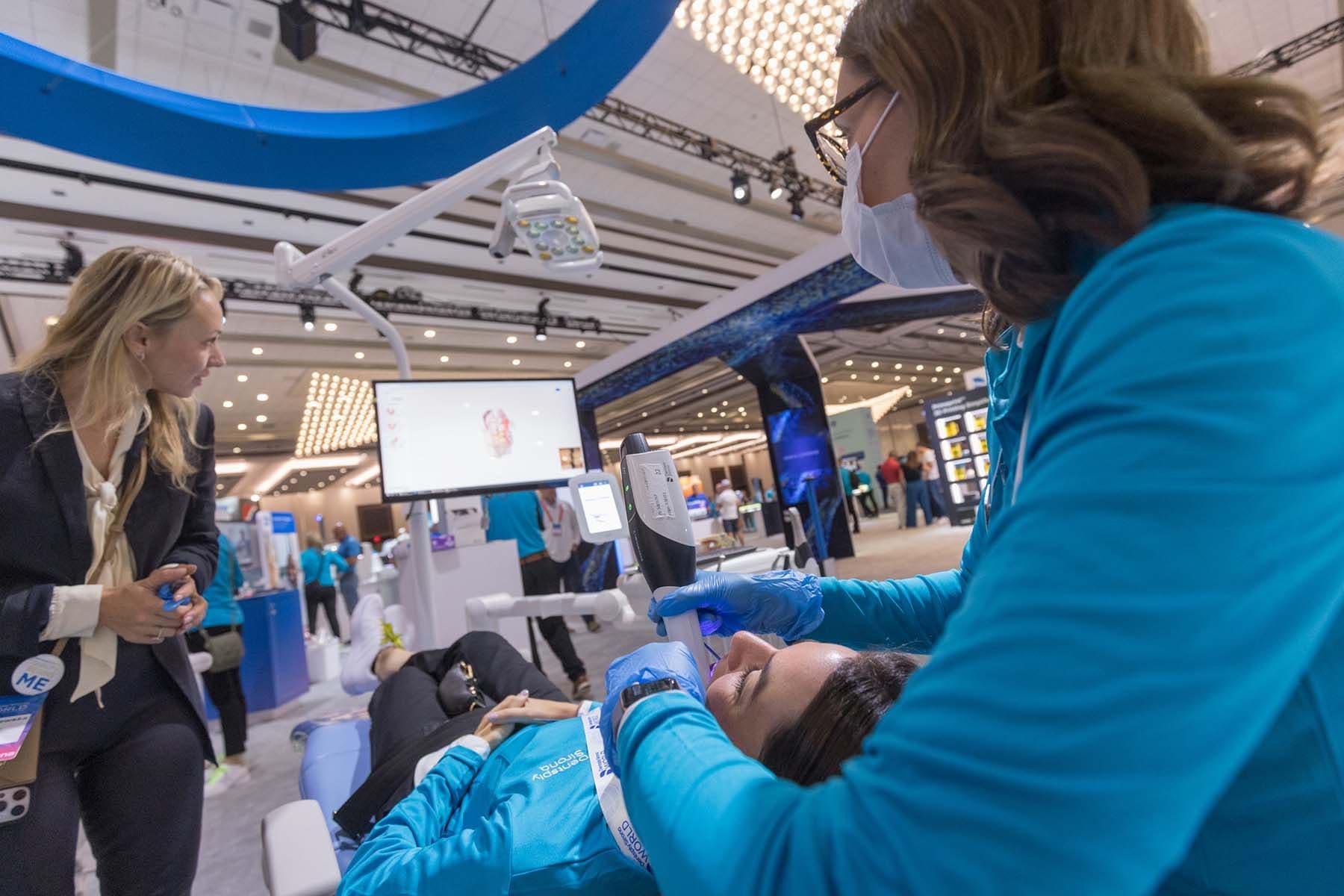 Attendees were able to get hands-on with the new Primescan 2 during DS World. | Image Credit: © Dentsply Sirona